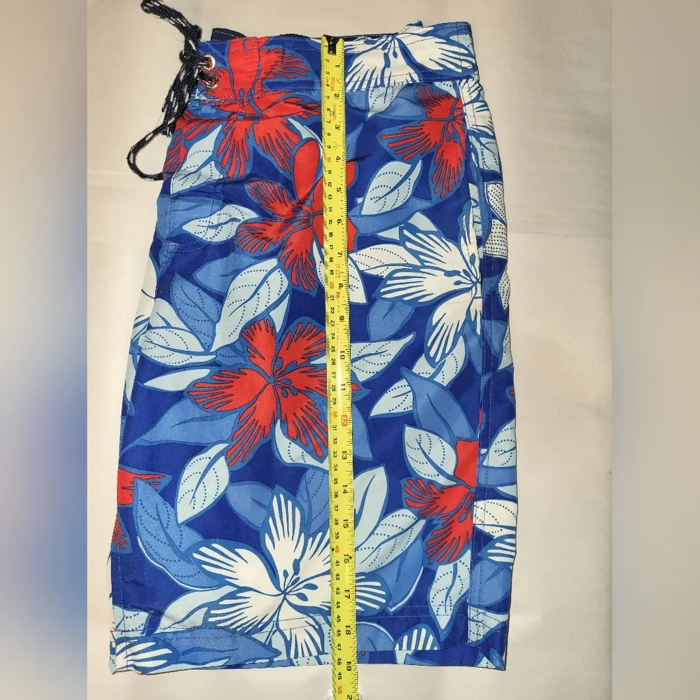 Lands End‎ Swim Shorts Size Medium Floral Tropical Red Blue Patriotic 4th